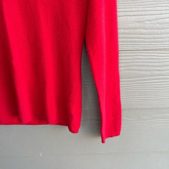 Charter Club red 100% cashmere v neck sweater - Picture 3 of 6
